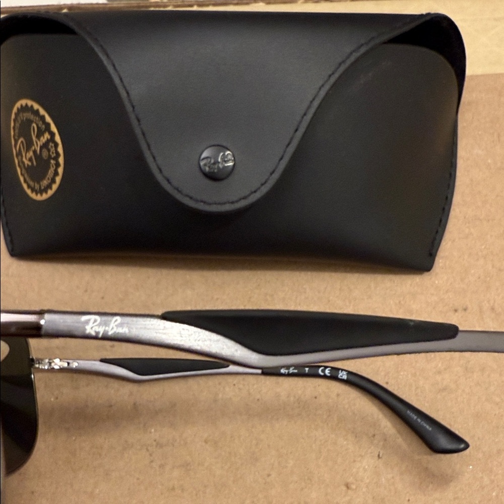 Ray-ban Sunglasses - Picture 9 of 10